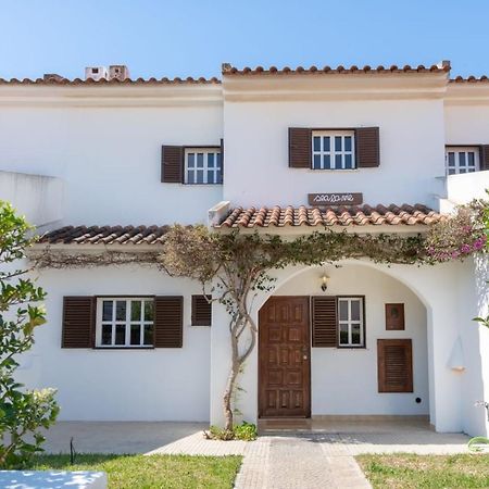 Beachfront Villa With Private Pool In Manta Rota วิลา โนวา เด คาเซลา ภายนอก รูปภาพ