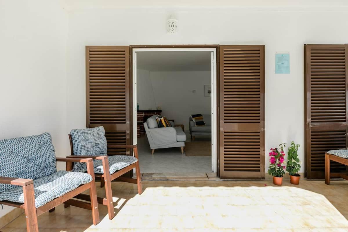 Beachfront Villa With Private Pool In Manta Rota วิลา โนวา เด คาเซลา ภายนอก รูปภาพ