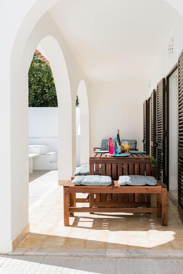 Beachfront Villa With Private Pool In Manta Rota วิลา โนวา เด คาเซลา ภายนอก รูปภาพ