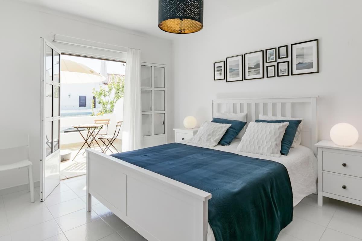 Beachfront Villa With Private Pool In Manta Rota วิลา โนวา เด คาเซลา ภายนอก รูปภาพ