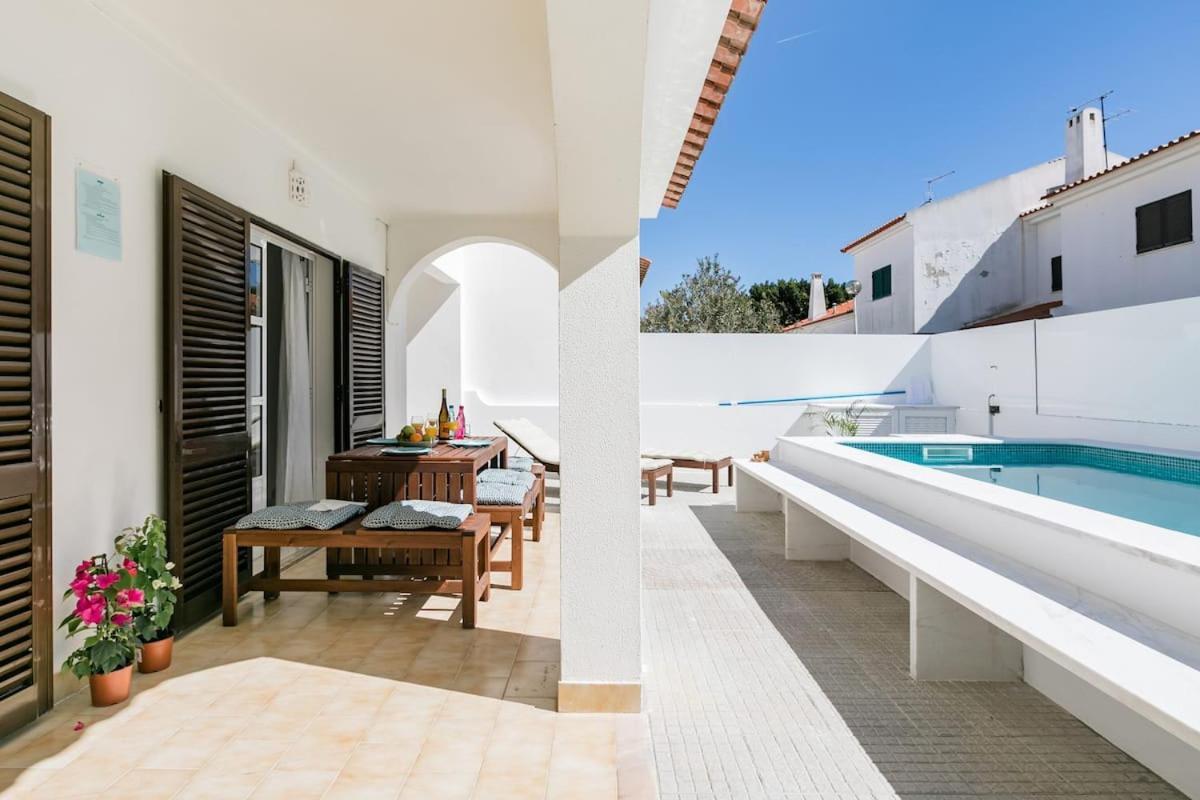 Beachfront Villa With Private Pool In Manta Rota วิลา โนวา เด คาเซลา ภายนอก รูปภาพ